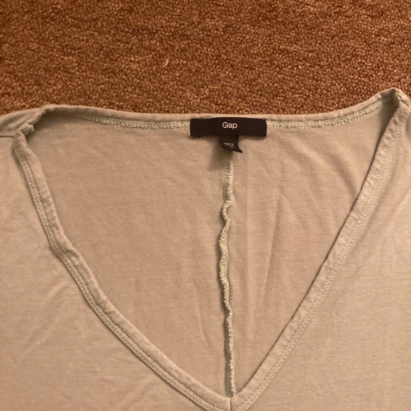 ❤️GAP shirt size small - Picture 3 of 4
